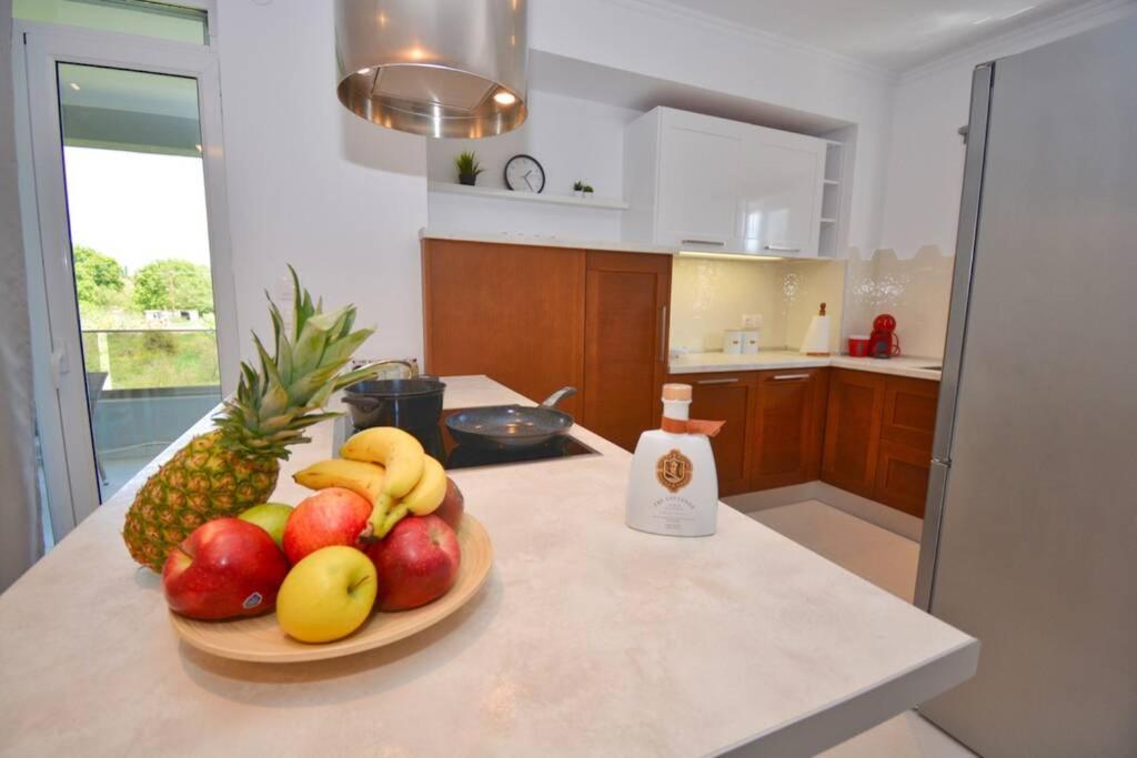 Potamos Deluxe White Apartment Dış mekan fotoğraf